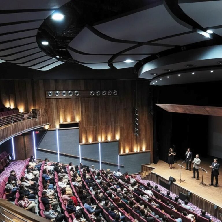 Die Centurion Teater 768x768